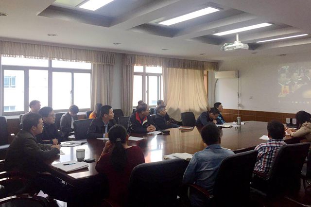 1508313327547.jpg 大-现代科技学院师生收看十九大开幕会_副本.jpg