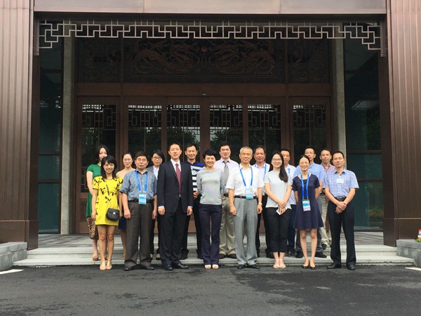 1473653168859.jpg 中量大礼宾组与外交部主联、省外办配联合影.jpg