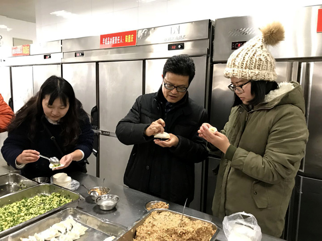 2.13慰问4_副本.jpg