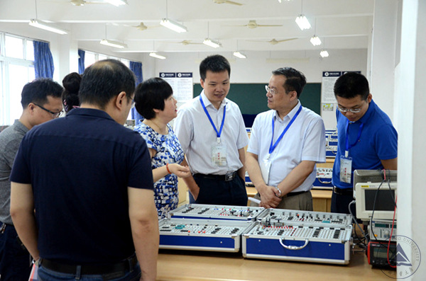 1529991118110.jpg 走访1_副本2.jpg