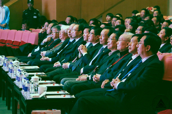 1539848548659.jpg 刘涵_副本1.jpg