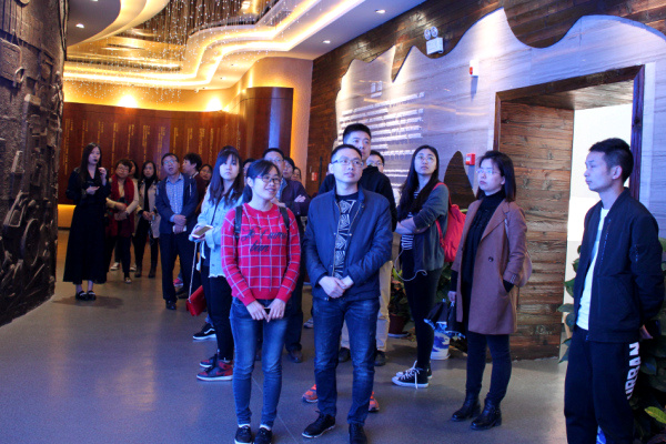 1524644218918.jpg 标准高端2.jpg